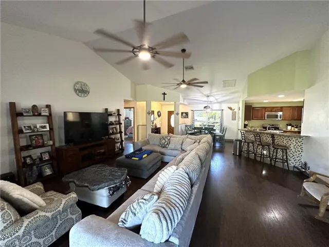 1407  Roosevelt  AVE, Lehigh Acres, FL 33972