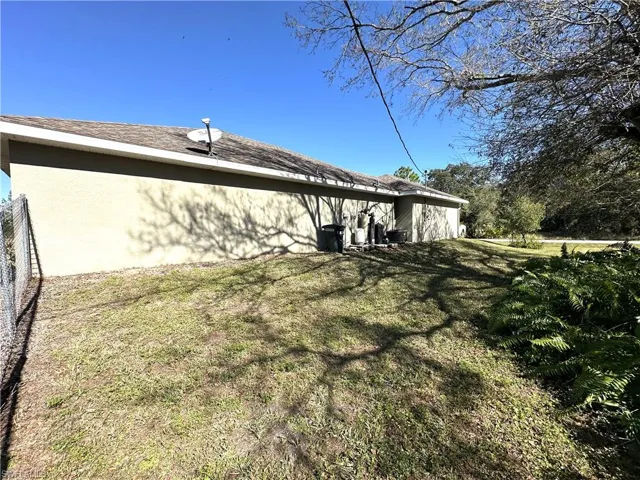 1407  Roosevelt  AVE, Lehigh Acres, FL 33972