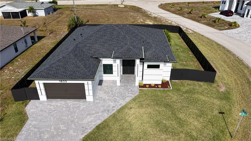 Aerial view of property and surrounding area