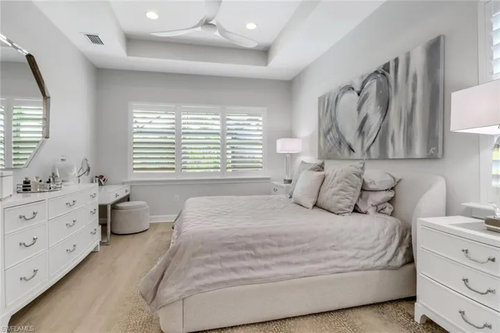 6225 Antigua Way, Naples, Florida 34113