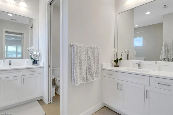 6225 Antigua Way, Naples, Florida 34113