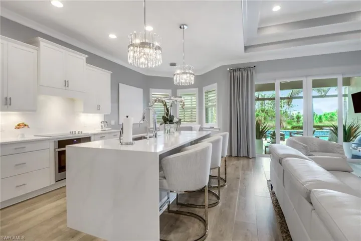 6225 Antigua Way, Naples, Florida 34113
