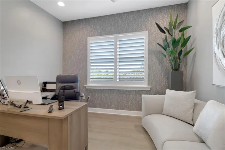 6225 Antigua Way, Naples, Florida 34113
