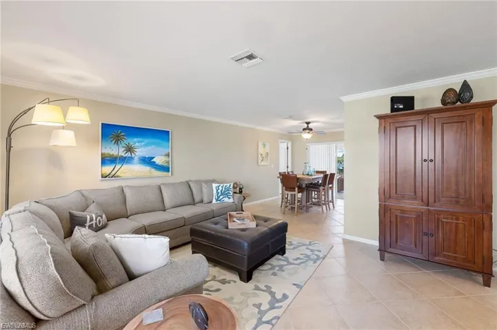 1704 Palaco Grande Pkwy, Cape Coral, Florida 33904