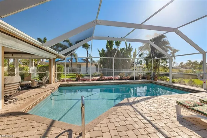 1704 Palaco Grande Pkwy, Cape Coral, Florida 33904