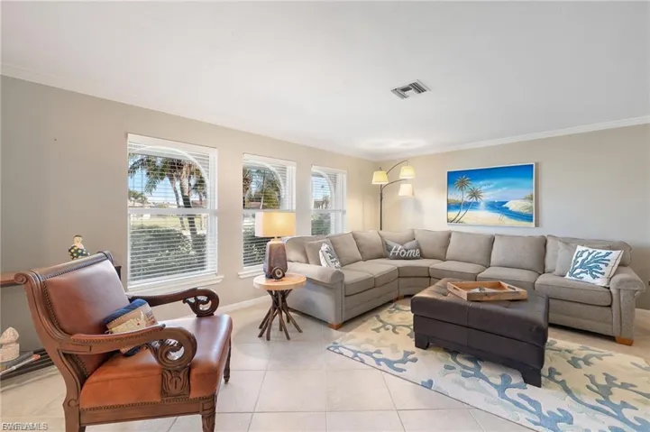 1704 Palaco Grande Pkwy, Cape Coral, Florida 33904