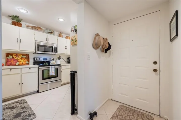 14880  Summerlin Woods  DR, Fort Myers, FL 33919