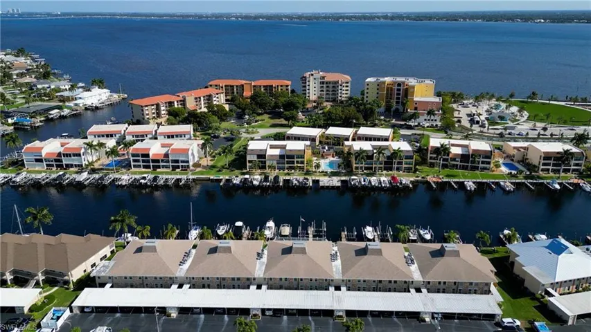 4025 Se 19th Pl 209, Cape Coral, Florida 33904