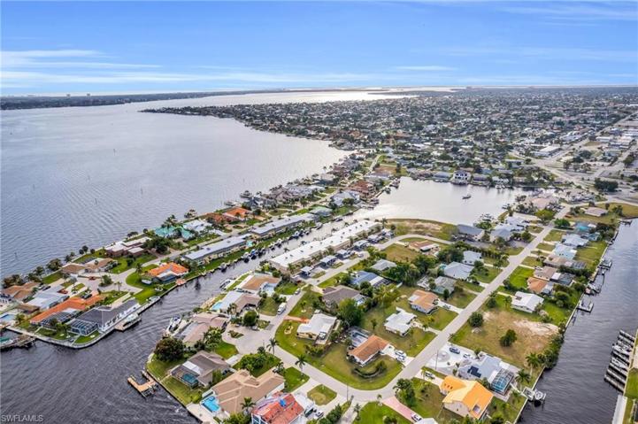 1730 Sandy CIR # 210, CAPE CORAL FL 33904