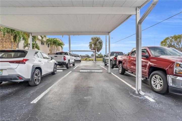 1730 Sandy CIR # 210, CAPE CORAL FL 33904