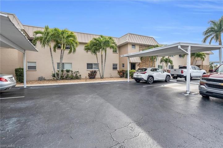 1730 Sandy CIR # 210, CAPE CORAL FL 33904