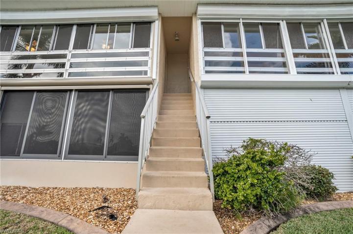 1730 Sandy CIR # 210, CAPE CORAL FL 33904