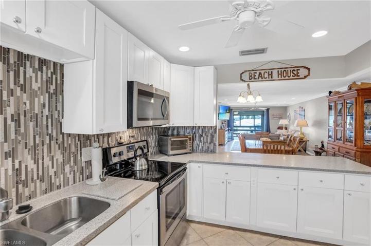1730 Sandy CIR # 210, CAPE CORAL FL 33904