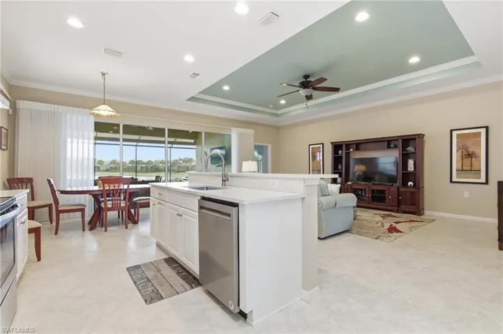 Open concept Living-great room  -- Tray with crowns