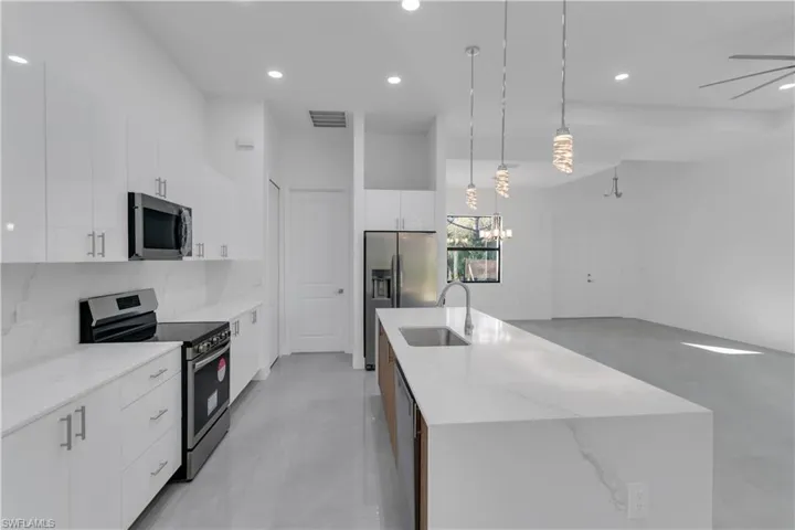 2603 27th St W, Lehigh Acres, Florida 33971