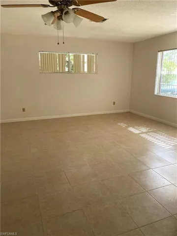 17 Illinois Rd, Lehigh Acres, Florida 33936