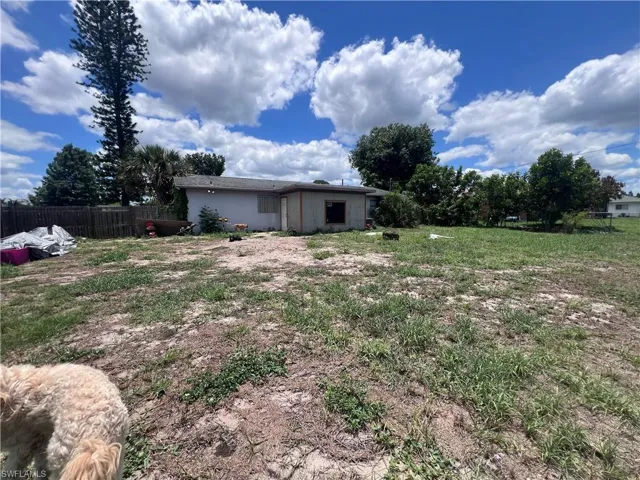 17 Illinois Rd, Lehigh Acres, Florida 33936