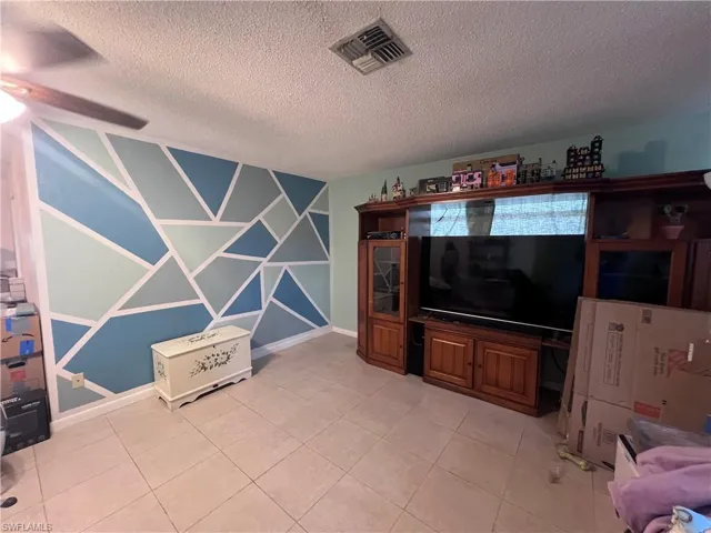 17 Illinois Rd, Lehigh Acres, Florida 33936