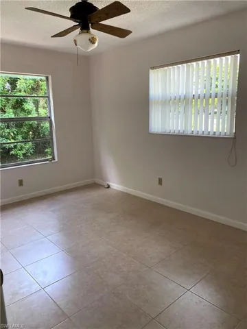 17 Illinois Rd, Lehigh Acres, Florida 33936