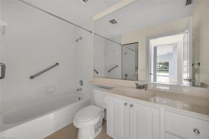 Guest bathroom.