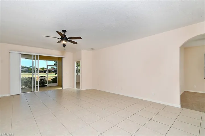 4808  Fairloop  RUN, Lehigh Acres, FL 33973