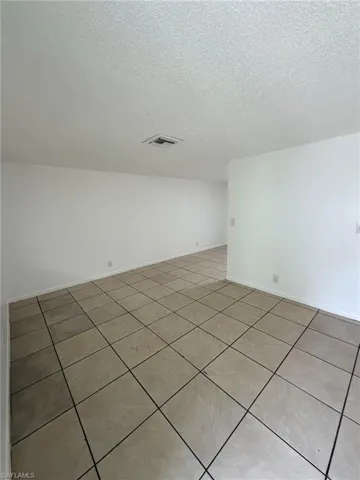 286-296 Lowell Ave 286, North Fort Myers, Florida 33917