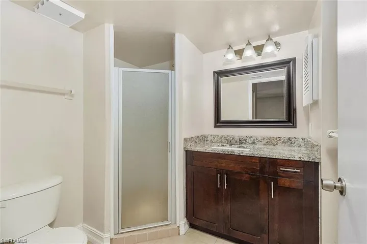 5323  Summerlin  RD, Fort Myers, FL 33919