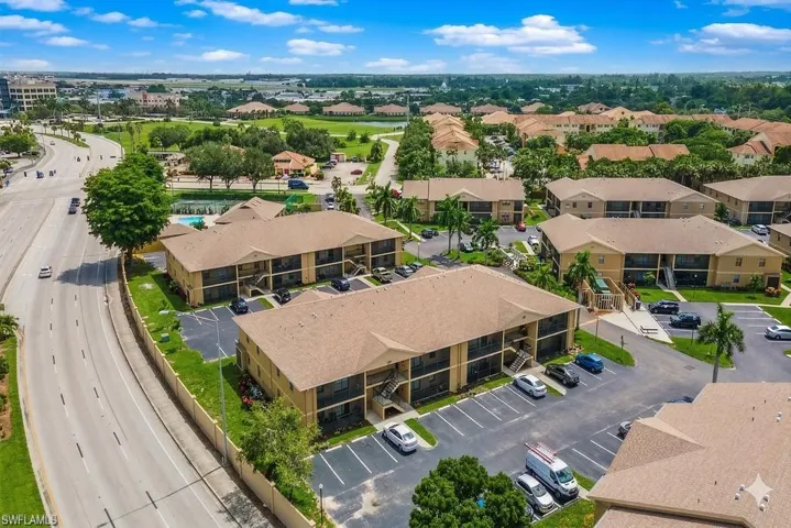 5323  Summerlin  RD, Fort Myers, FL 33919