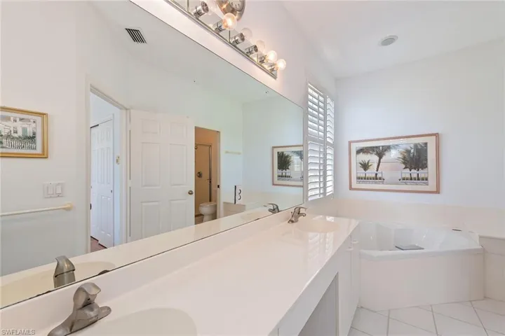 8540  Mystic Greens  WAY, Naples, FL 34113