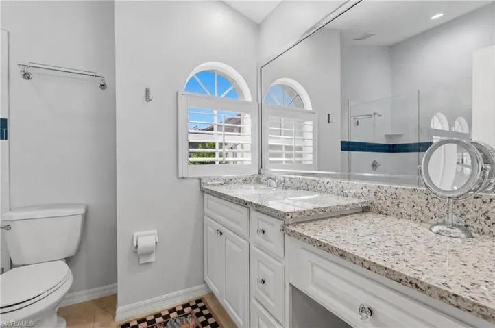 Main Bed bath