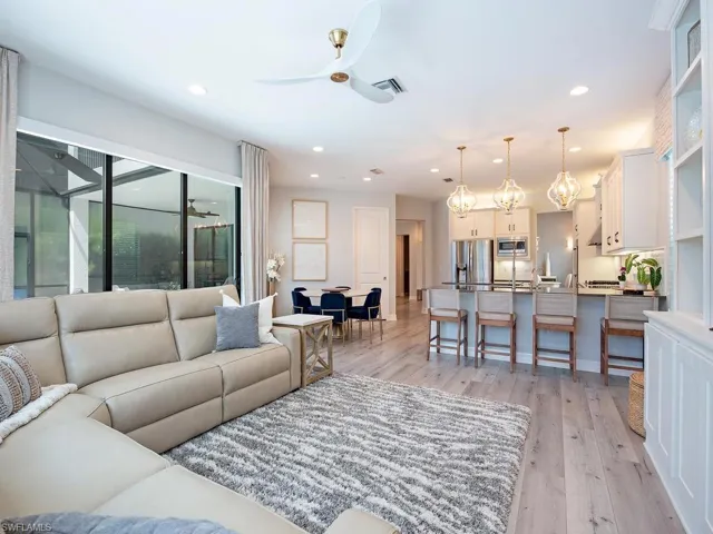 4446 Kensington Cir, Naples, Florida 34119