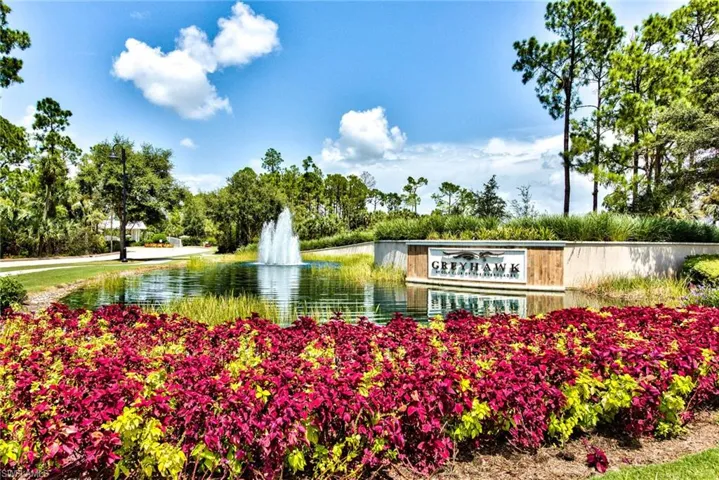 9280  Cormorant  DR, Naples, FL 34120