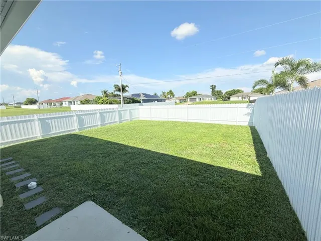 1405 Nelson Rd N, Cape Coral, Florida 33993