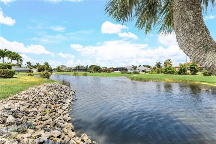 Water, Marsh and Golf Course Views!