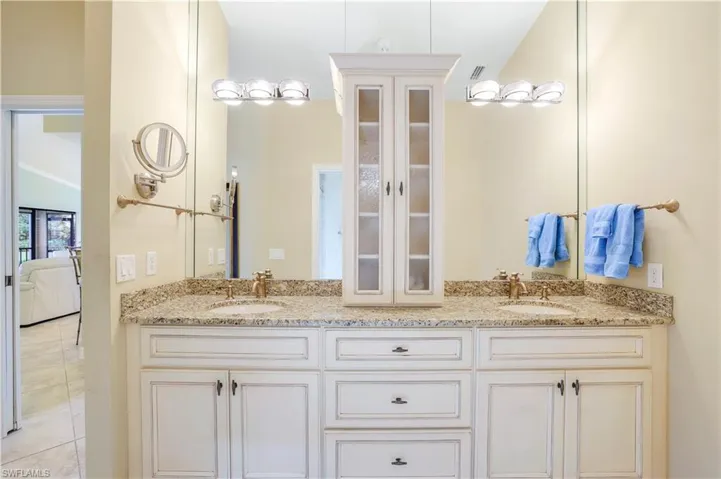 Raised Cabinetry by Ruffino Cabinets, Extra Storage, Upgraded Hardware