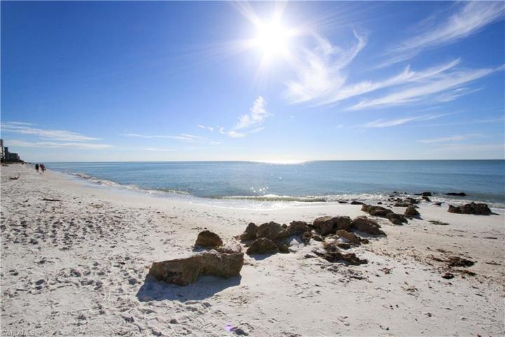 Park Shore beach park