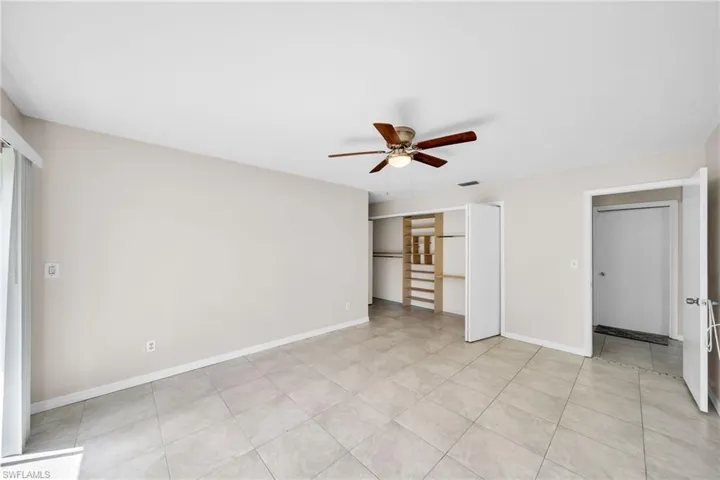 919 SE 5th  PL, Cape Coral, FL 33990