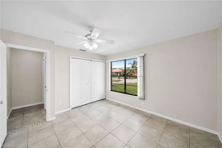 919 SE 5th  PL, Cape Coral, FL 33990