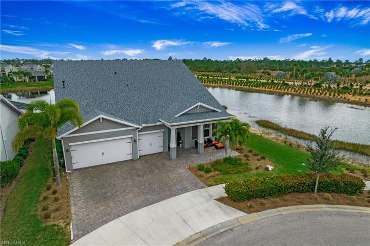 Your Incredible Lakeview with Privacy on a Cul-de-sac