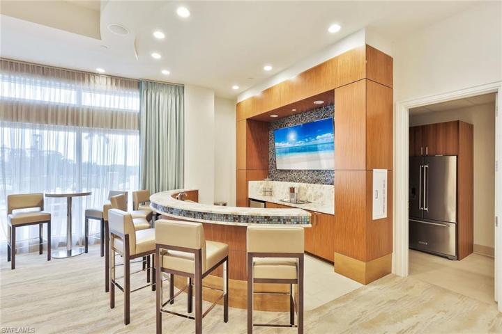 Clubroom Bar