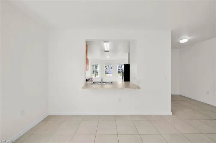 3477 Acapulco Cir, Cape Coral, Florida 33909