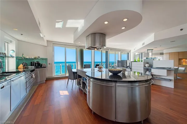 8231  Bay Colony  DR, Naples, FL 34108