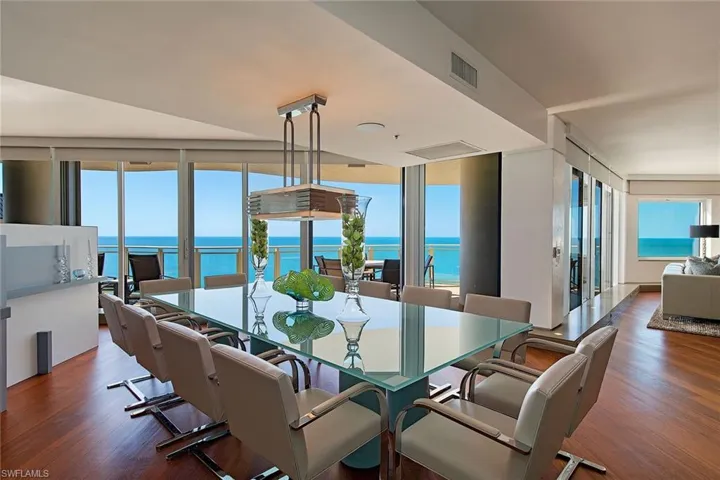 8231  Bay Colony  DR, Naples, FL 34108