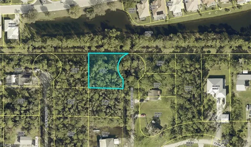20599  Edgewood  RD, North Fort Myers, FL 33917