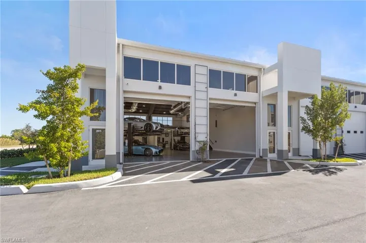 View of front of property with stucco siding