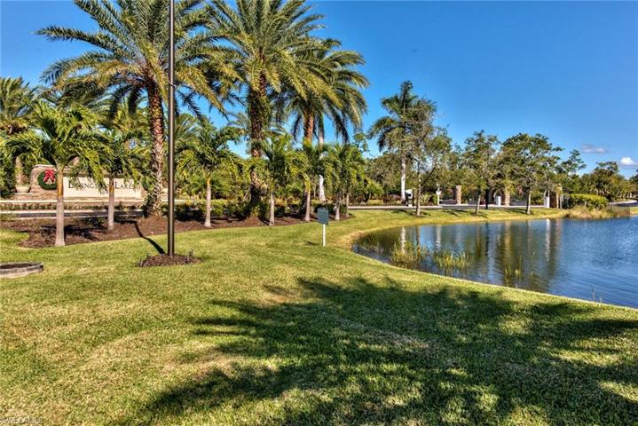 Front view of Livingston Lakes