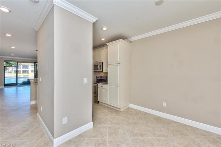 Eat-in kitchen off the kitchen with hallway
