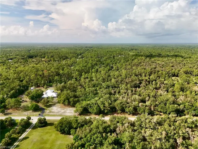 280 35th Ave Nw, Naples, Florida 34120