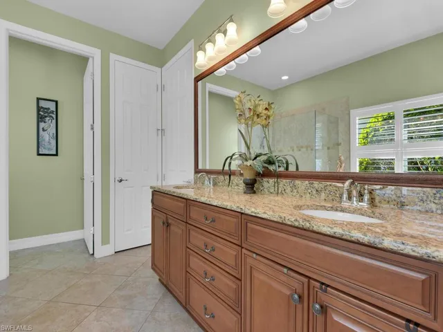Main bathroom with double vanity
