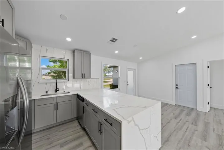 2931 Sw 11th Ct, Cape Coral, Florida 33914